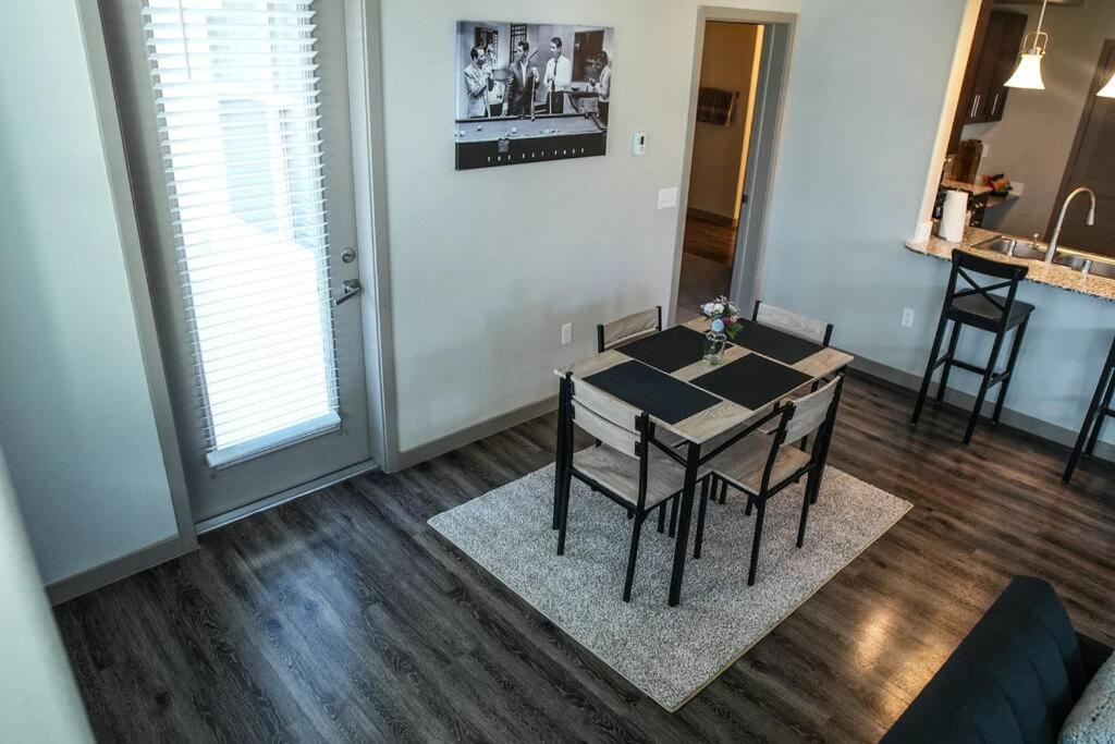 Beautiful Townhome With Garage In Las Vegas Eksteriør billede